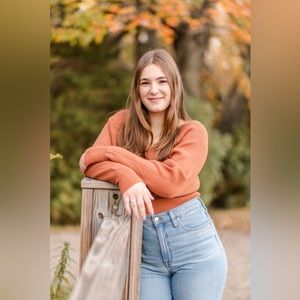 Meet your Posher, Olivia